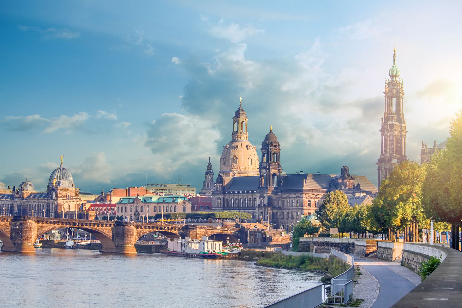 Blick auf Dresden mit der Frauenkirche
